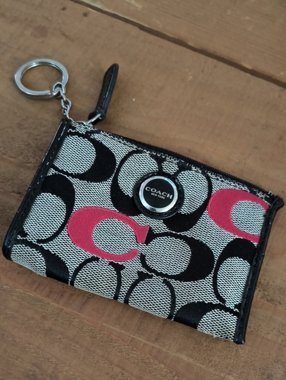 Coach Black & Red Signature Key Card Wallet ♥️🍒 Coin Bag Keychain ♥️